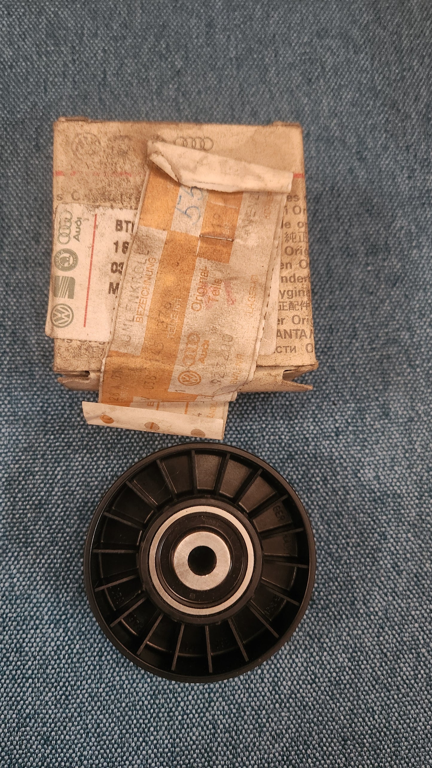 Deflection Pulley Golf4/Bora/Caddy9KV/New Beetle/Polo 6N/T3 Bus 038145276 Nos M6