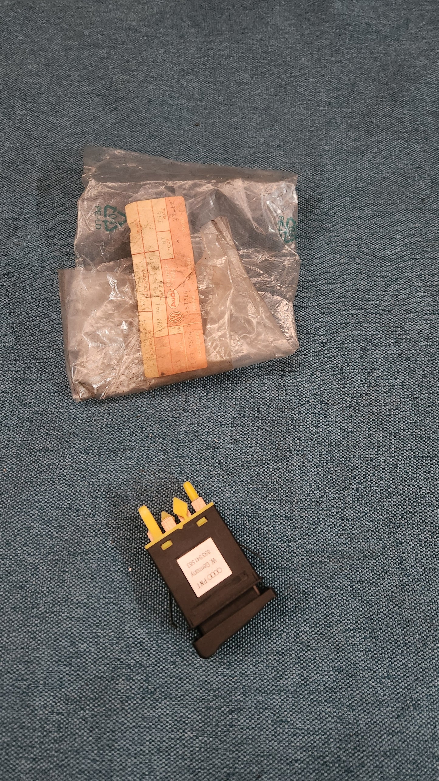 Nebelschlussleuchte Schalter Audi80/90/B4/Coupe Typ 89 893941563 Nos H3