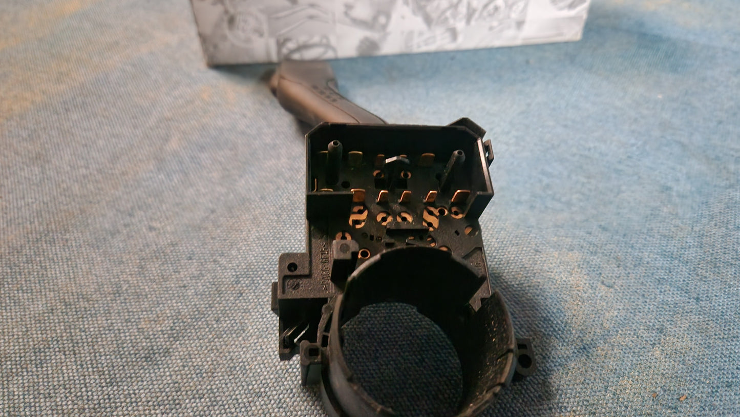 Steering column lever Passat 3B/BG Audi A3 Golf 4 8L0953513J01C Nos A3