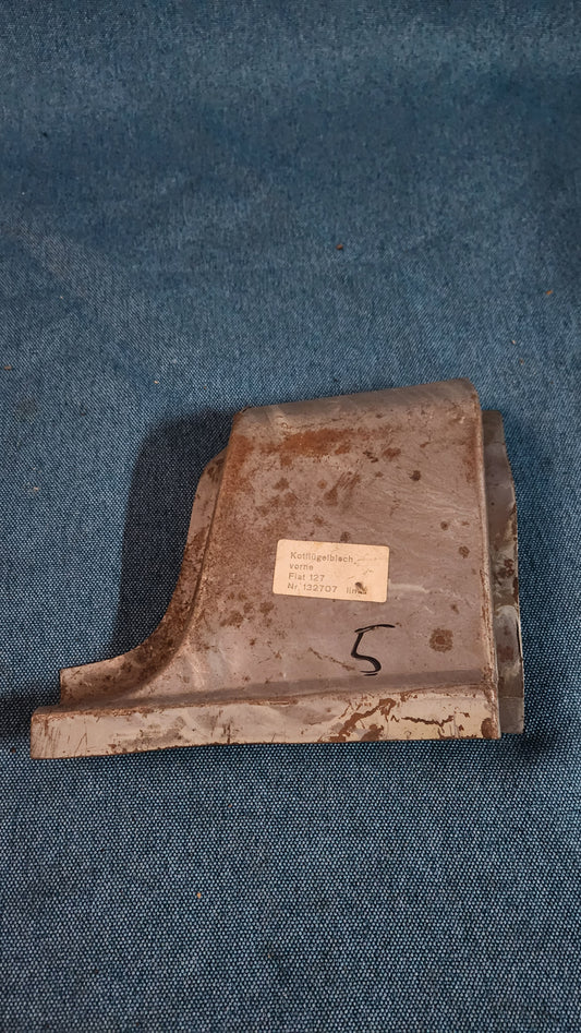 Fiat 127 Kotflügelblech Links 132707 Nos D6