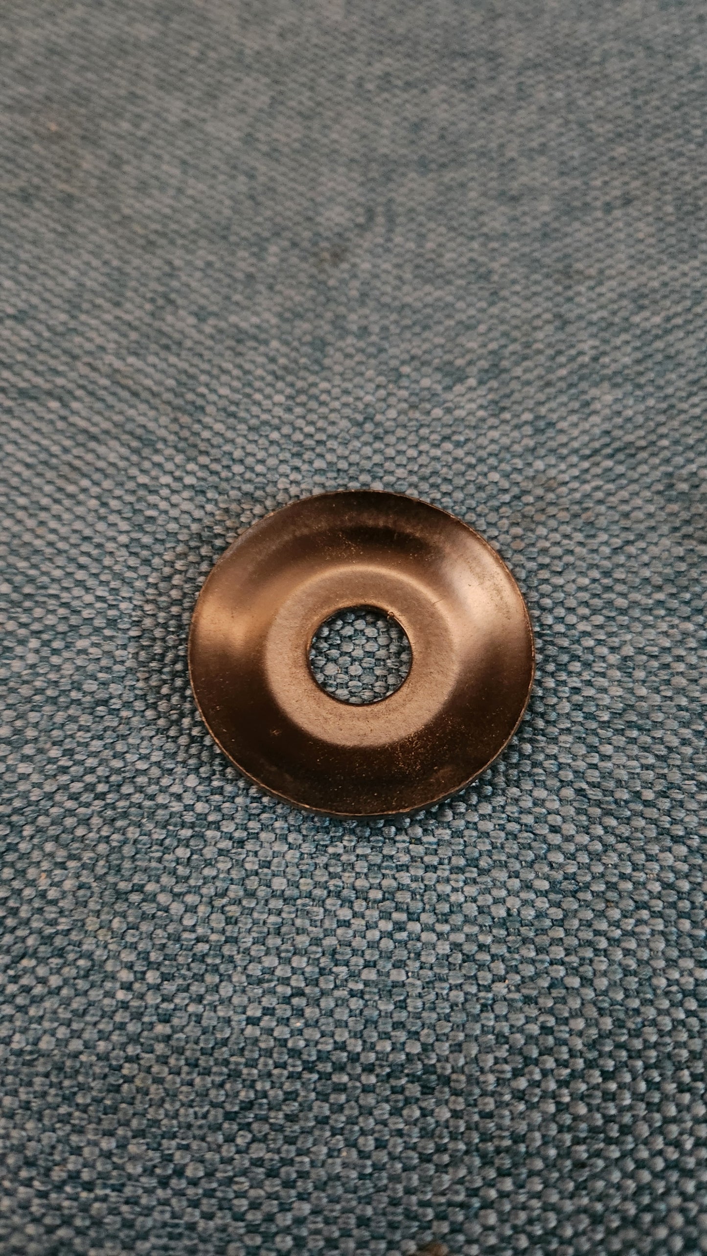 Unterlegscheibe Stabilisator vorne Passat 35I B3/B4 357411331 Nos M2
