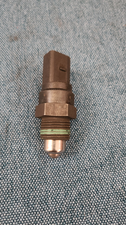 Schalter für Rückfahrleuchte M20x1,5 Golf 4/Bora 02K945415 Nos M9
