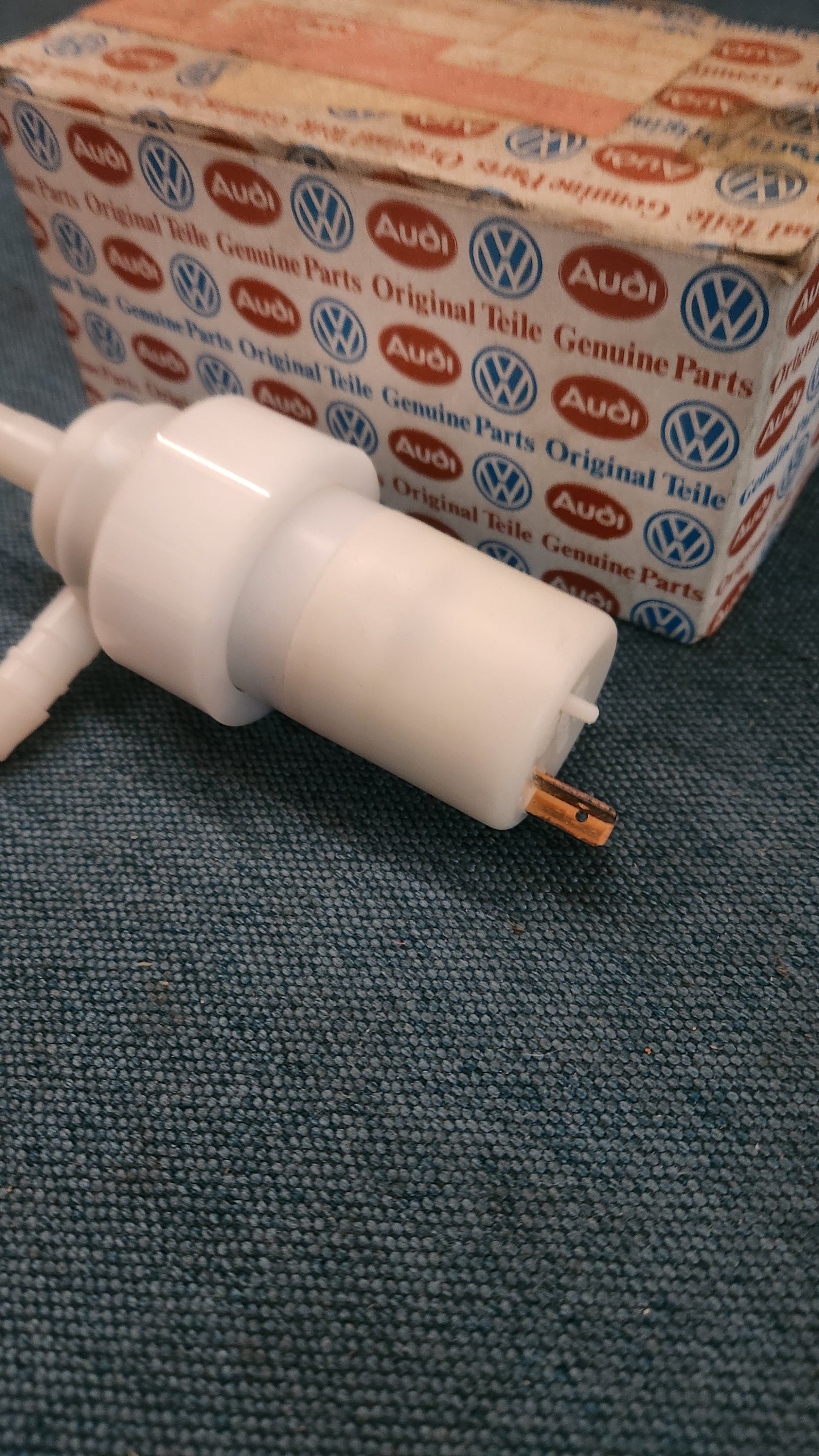 Pumpe Scheinwerferwaschanlage SWR Golf 2/Jetta2 Porsche 911/928/924/944 191955681 Nos F8