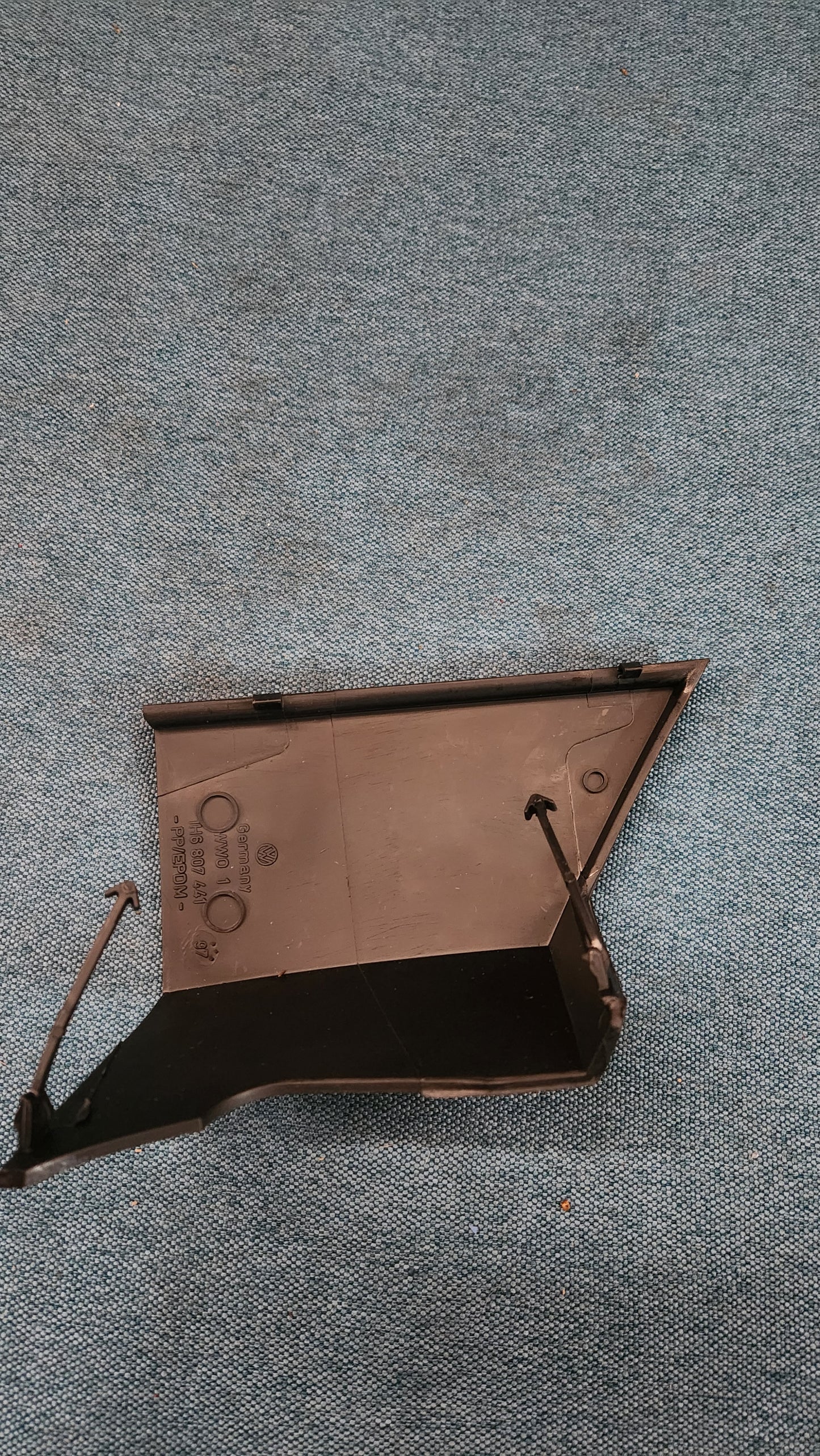 Golf 3 Abdeckung Stoßstange 1H6807441 Nos H5