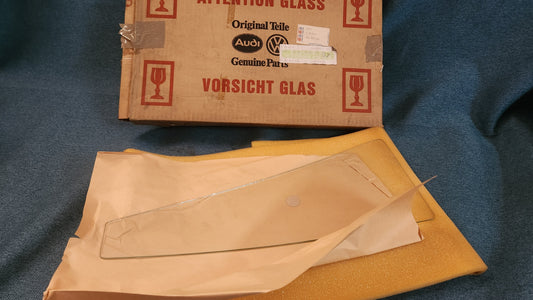 Passat B2 32B Seitenscheibe Fenster rechts 331845216 Nos A2