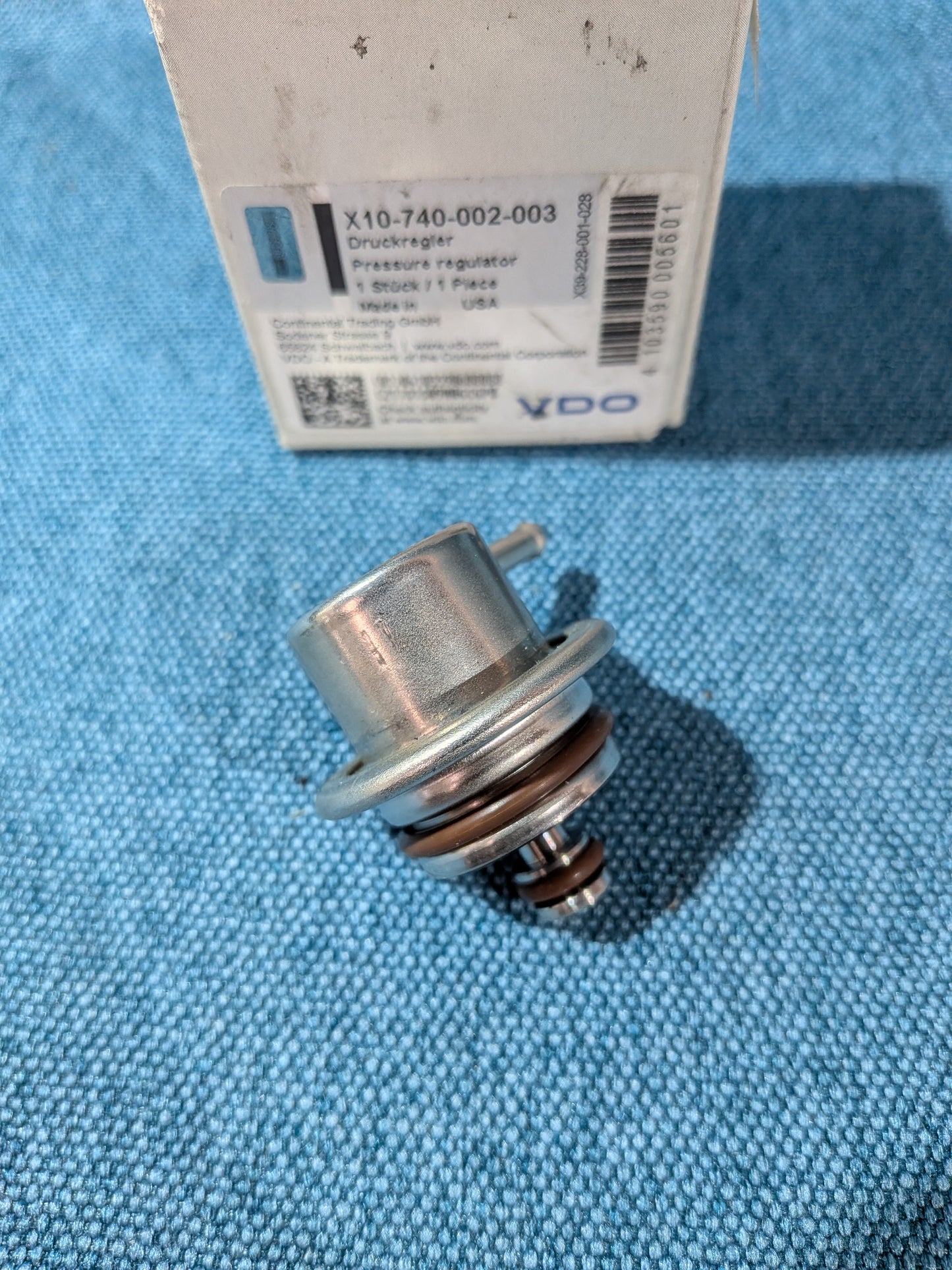 Fuel Pressure Regulator VDO X10740002003 Passat/B3/B4/3B/BG/Polo 6N/T4/T5 Bus/Golf 3/Vento/Sharan/Golf 4/5/Bora/New Beetle/Corrado/Caddy2 9KV/Audi 80 B3/B4/100/A6/C4/A2/A3 8L/TT 037133035C NOS/New A15