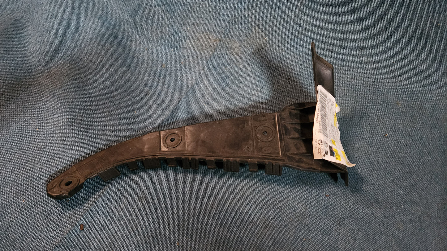 Audi A6 C5 rear right bumper bracket 4B5807454A Nos B2