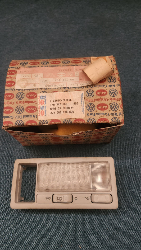 Inenraumleuchte Golf3/Vento/T4/PassatB4 1H0947105 Nos E5