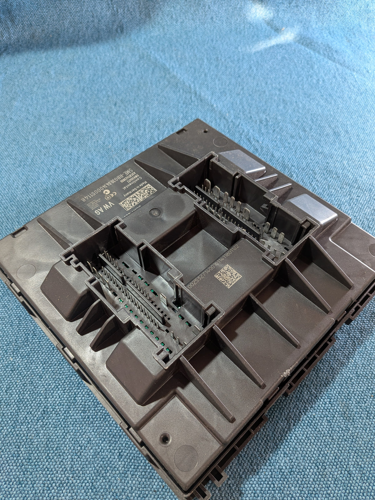 Comfort control module T5 bus 7H0937087P NOS M5