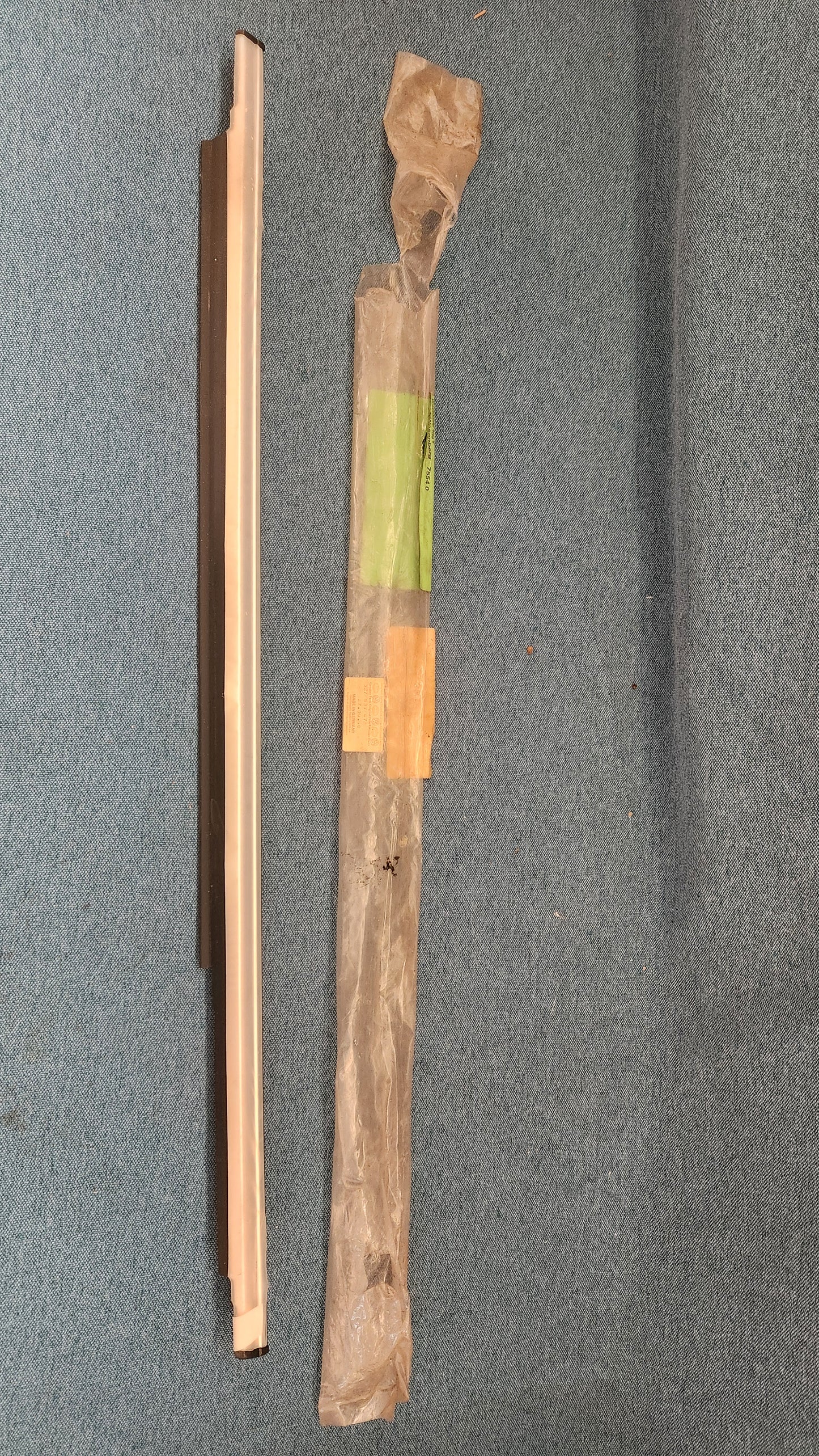 Dichtung Zierleiste Fenster Passat B2 32B/Santana Quantum 327839478 Nos Q3