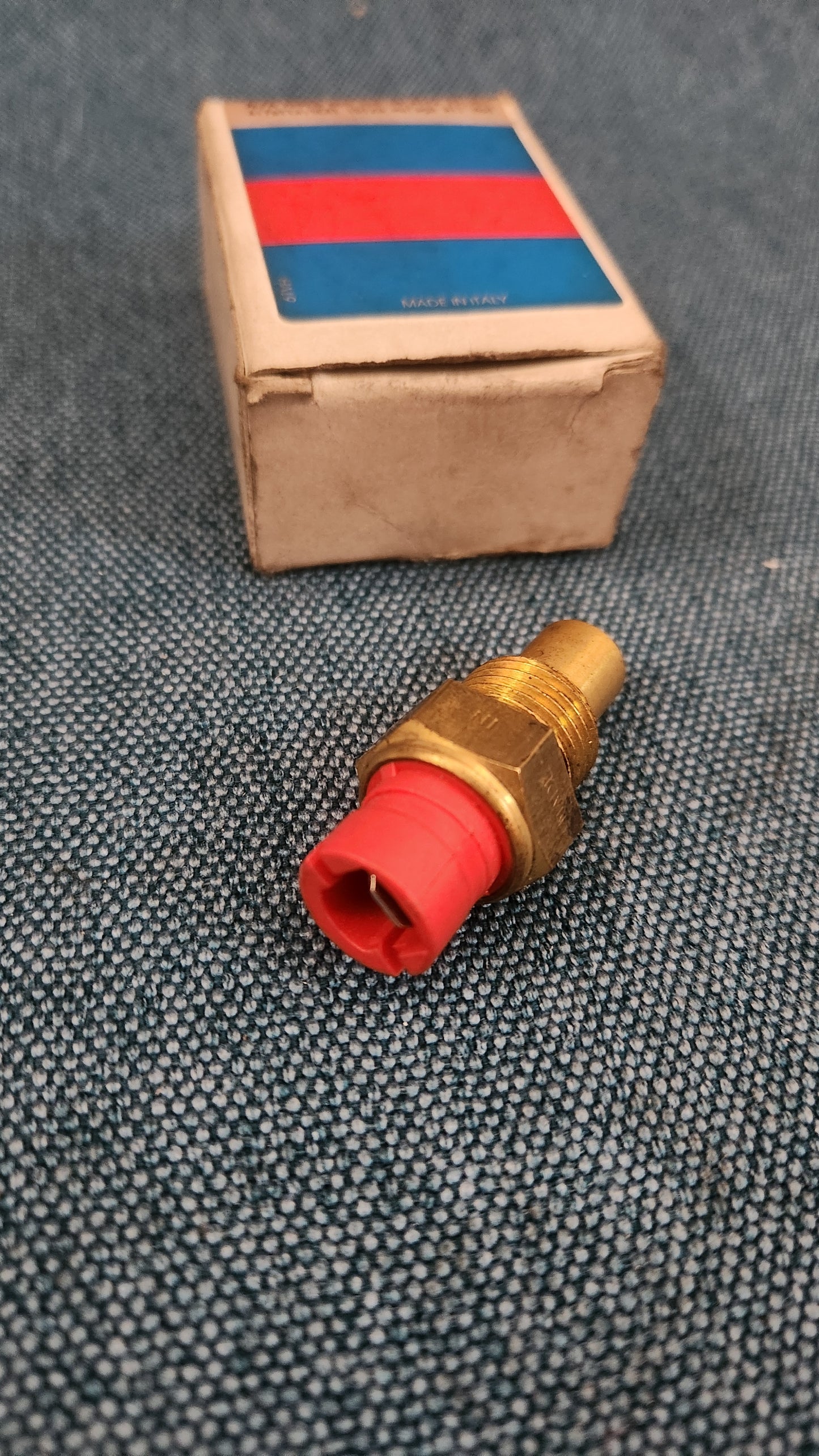 Coolant Temperature Sensor Alfa Romeo 605/158/38/Alfa 75/90/Alfetta/Seat Ibiza/Malaga 066002 NOS/New M7