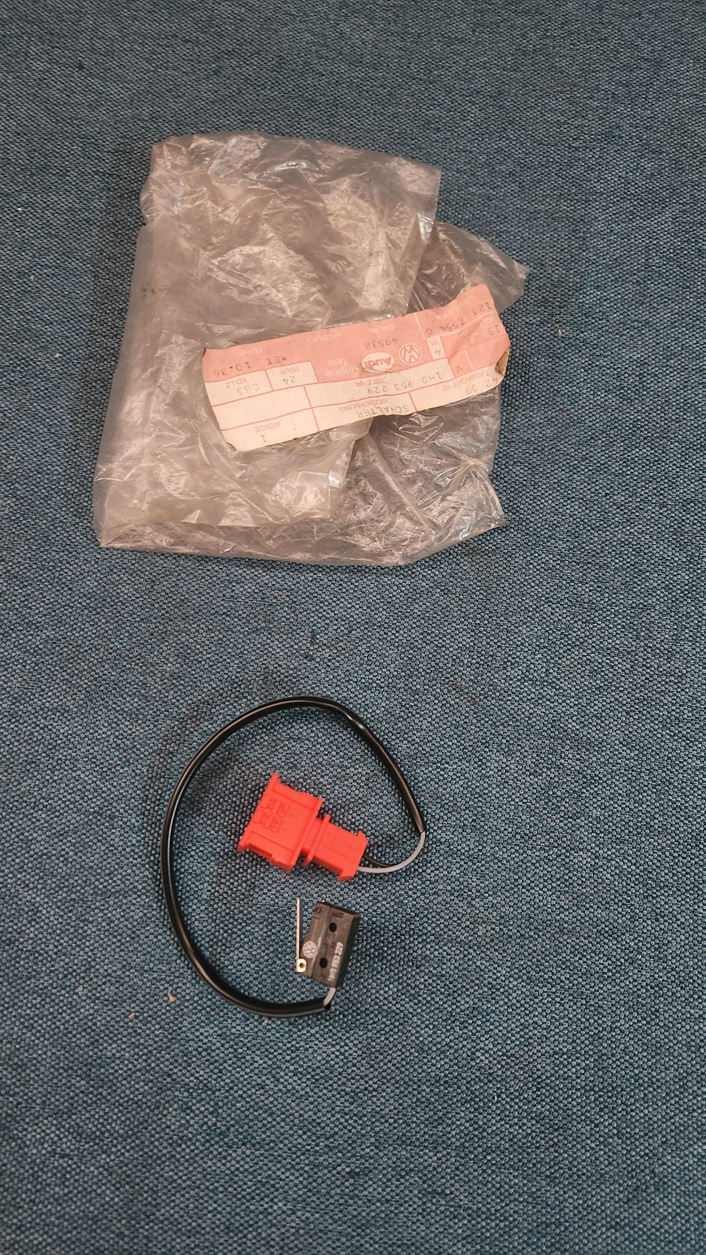 Microschalter Klima Golf3/Vento/Corrado 1H0953229 Nos H4