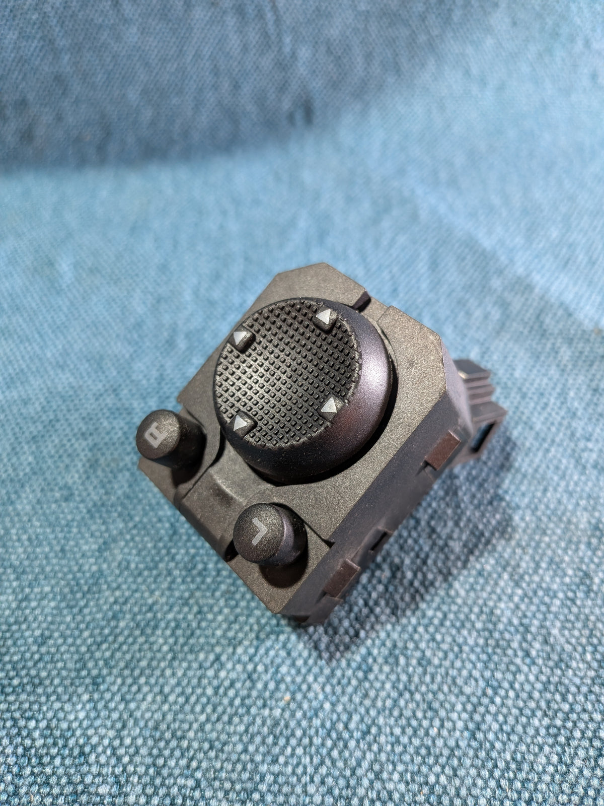 Schalter für Außenspiegel Verstellung T4 Bus/Corrado 535959565 NOS B18