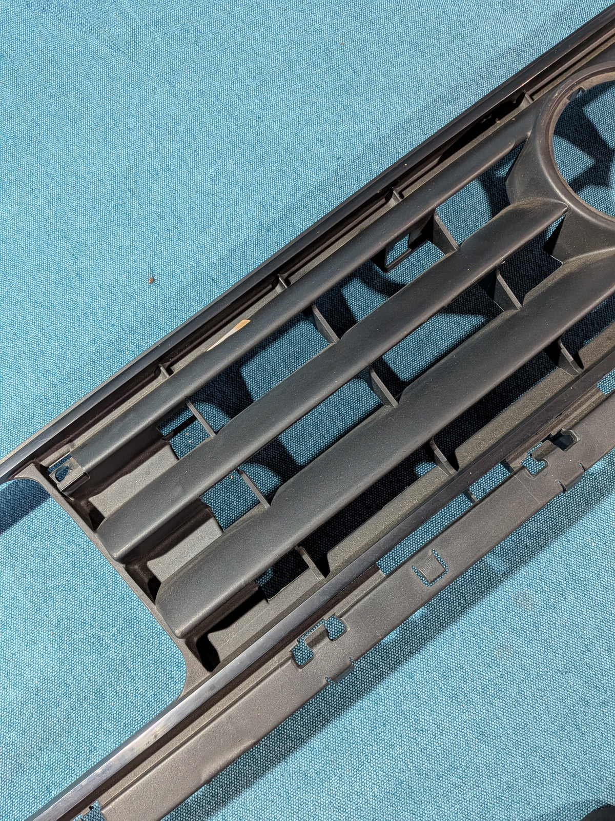 Kühlergrill 5 Rippen Jetta/2 165853653E NOS B20