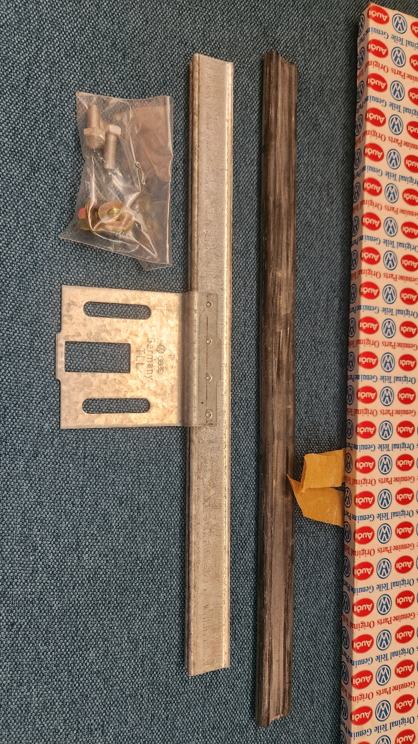 Hebeschiene Fensterheber Golf/Jetta/2/Polo 86C 867898571 NOS N4