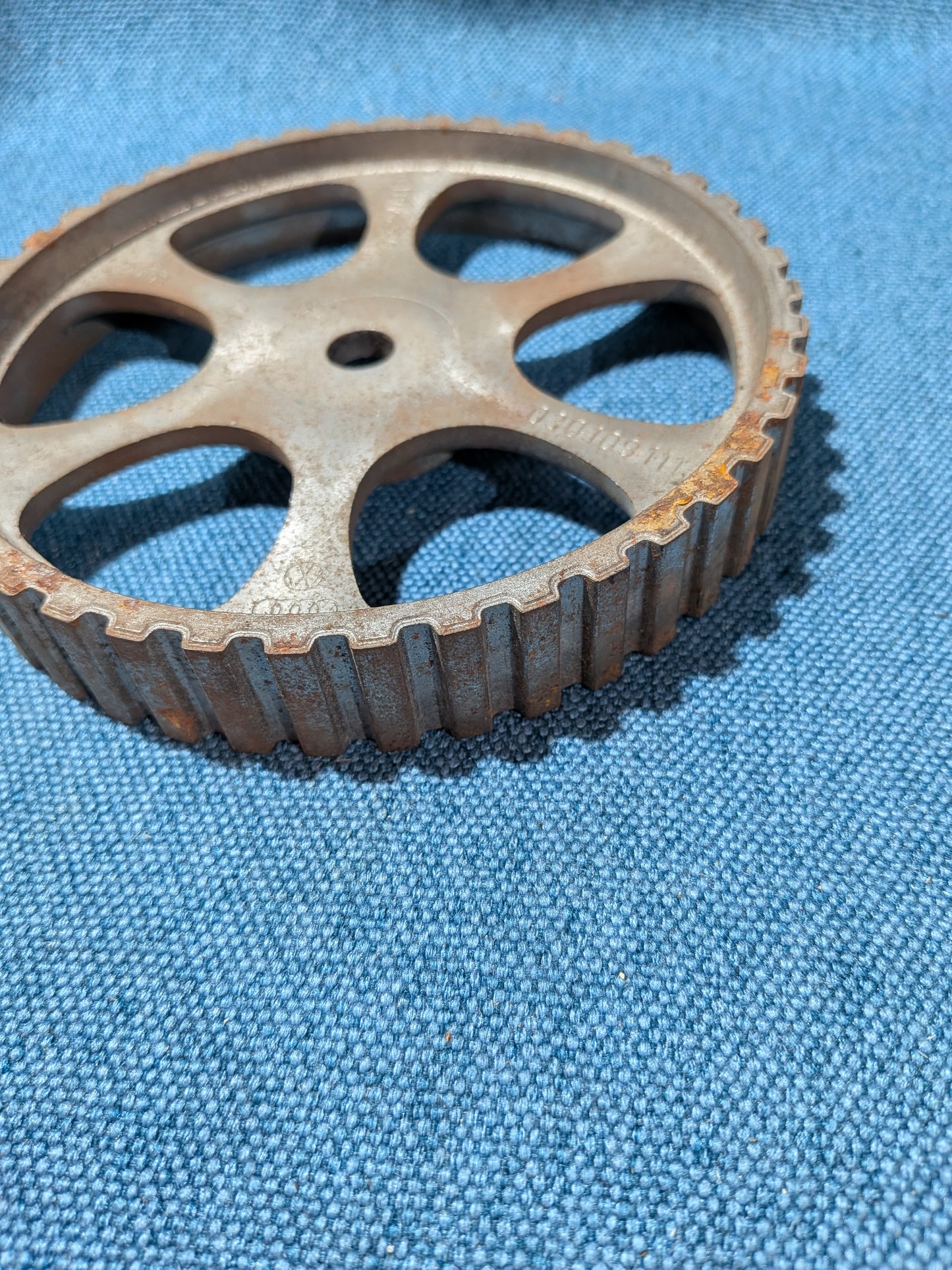 Zahnriemenrad Golf/Jetta/2/Polo 86C 1,3L 030109111 NOS A9