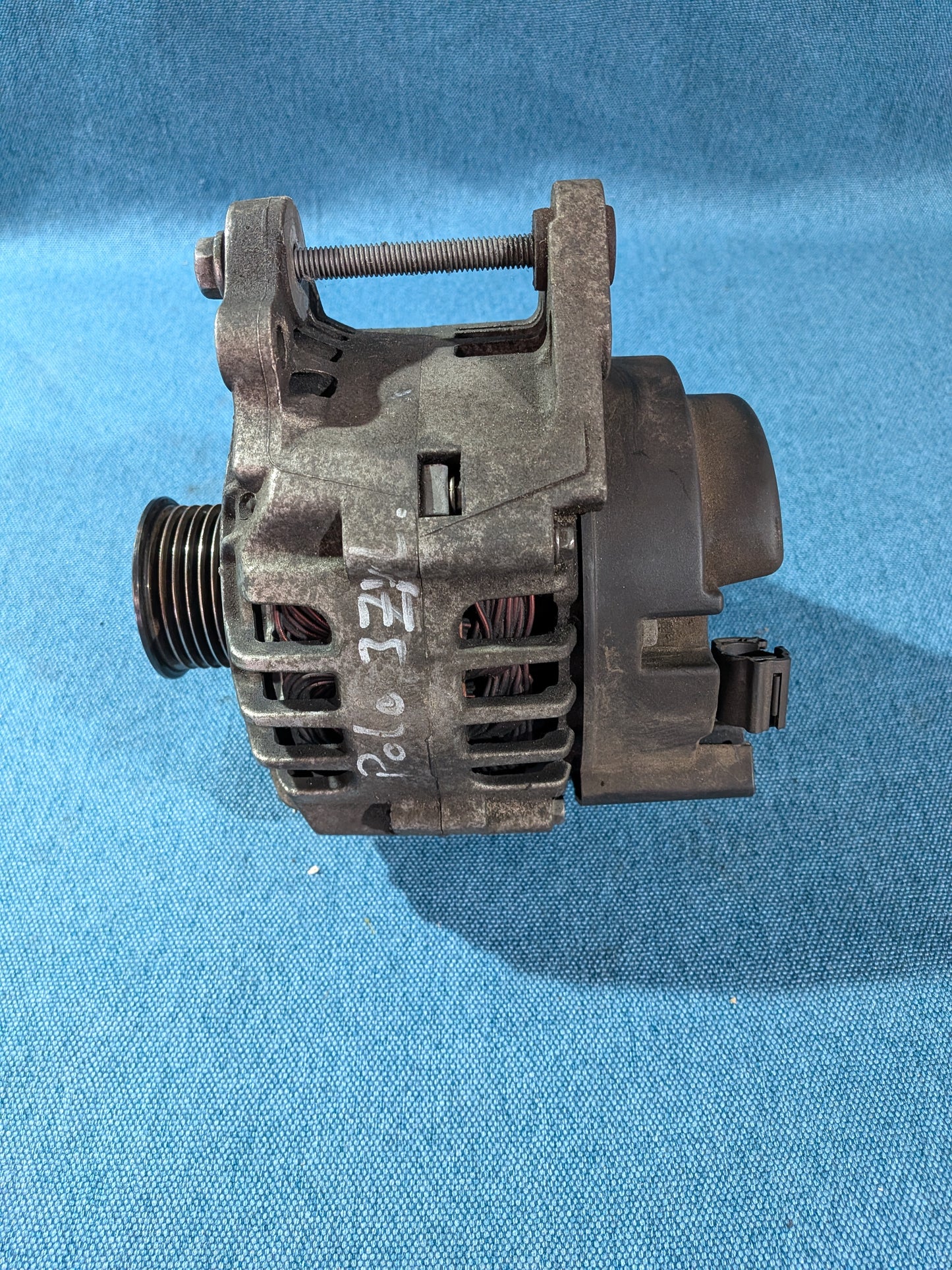 Lichtmaschine Polo/9N/6R/Fox 03D903025J Gebraucht A17