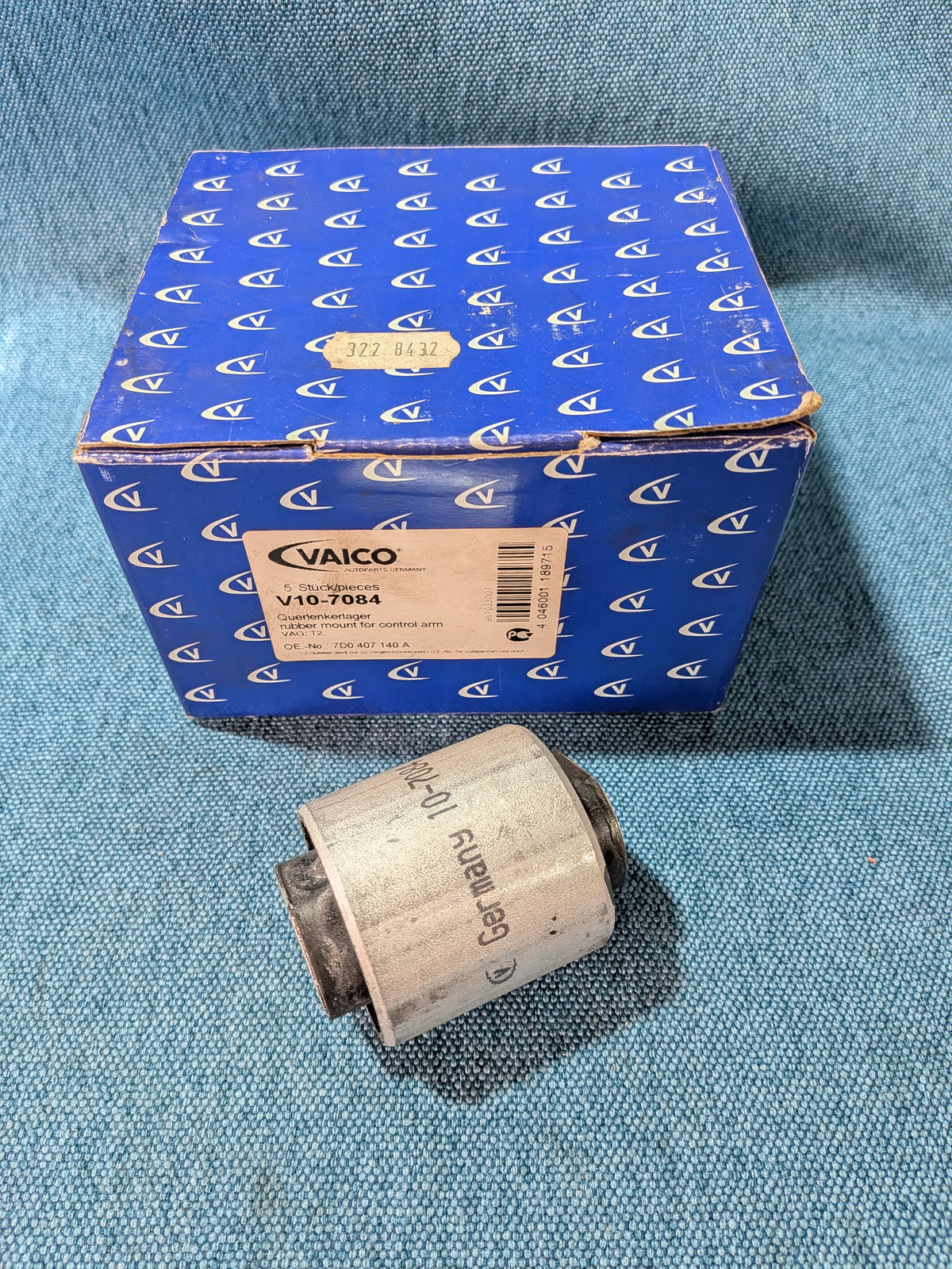 Querlenkerlager Vaico  V10-7084 T4 Bus  7D0407140A NOS/Neu C10