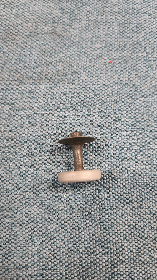 Bolt/Pin Audi80/90/B3/B4/Rs2/100/200/A6/S6/C4 893845469 Nos I9