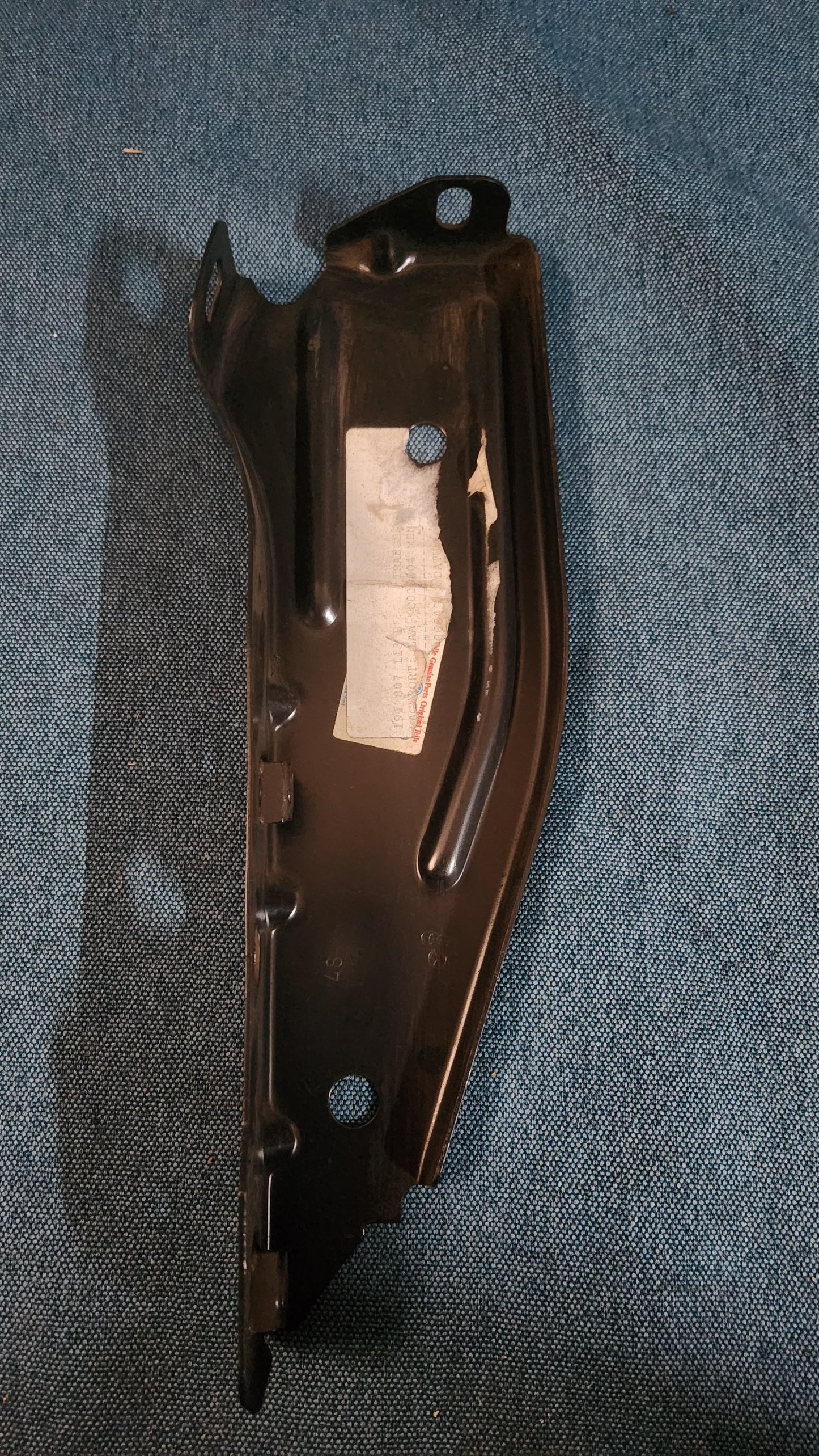 Stoßstangenträger/Stoßstangenhalter vorne Golf/Jetta/2 191807113B Nos F1