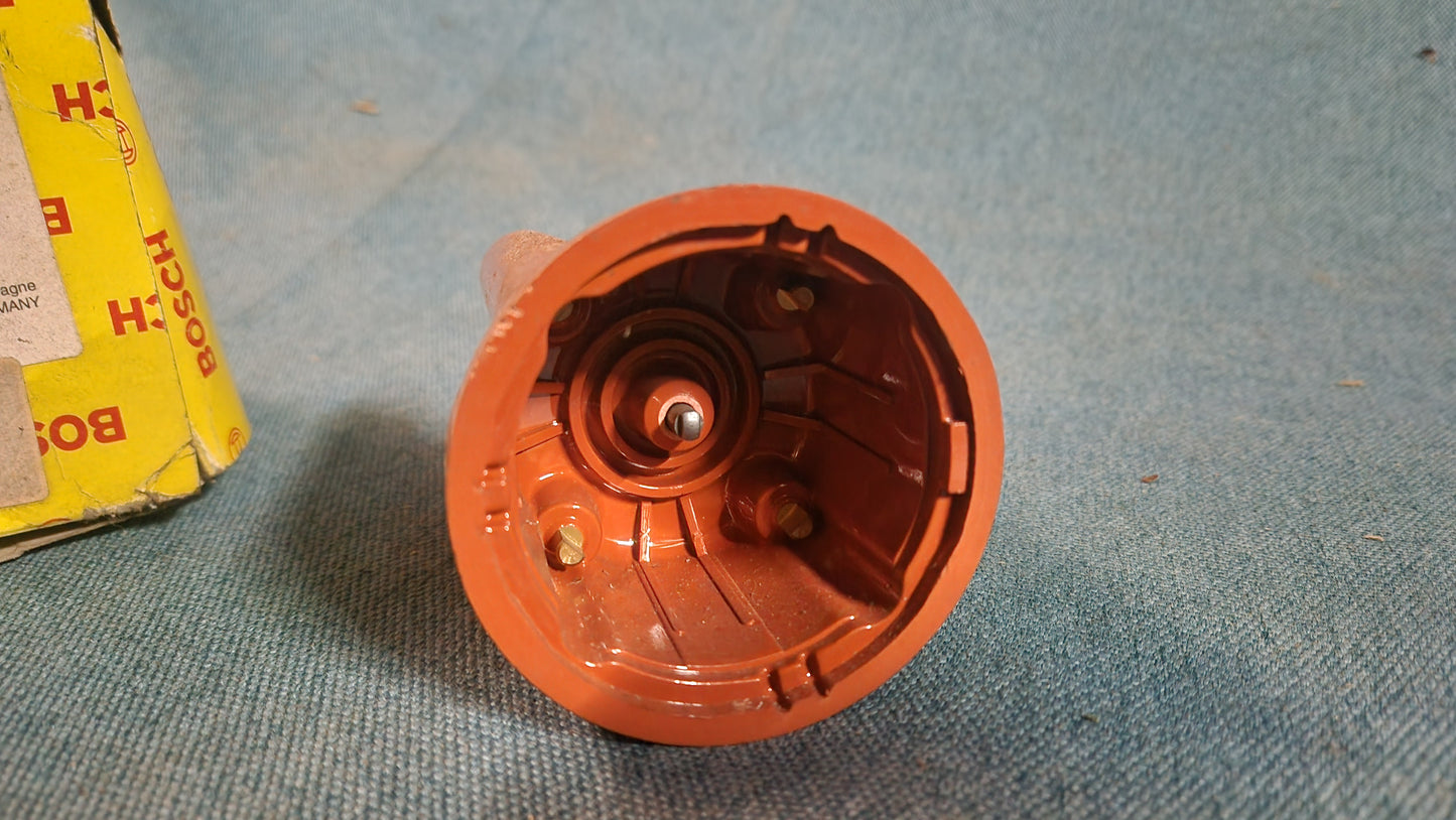 Alfa Romeo Alfetta Audi 80 B2 B3 B4 Audi 100 Golf 1 2 Ignition distributor Bosch 1235522437 Nos B2