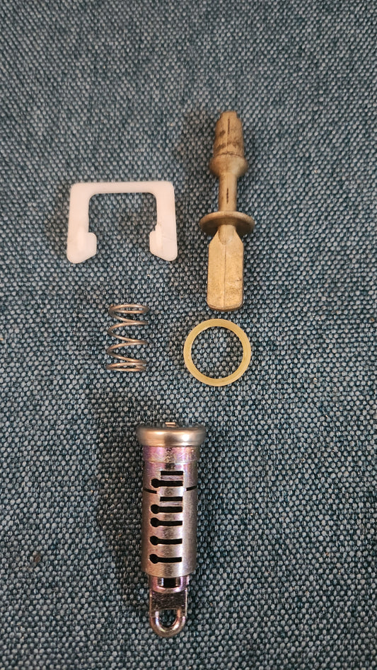 Lock Cylinder Golf 3/Vento 1H0837223 NOS/New H3