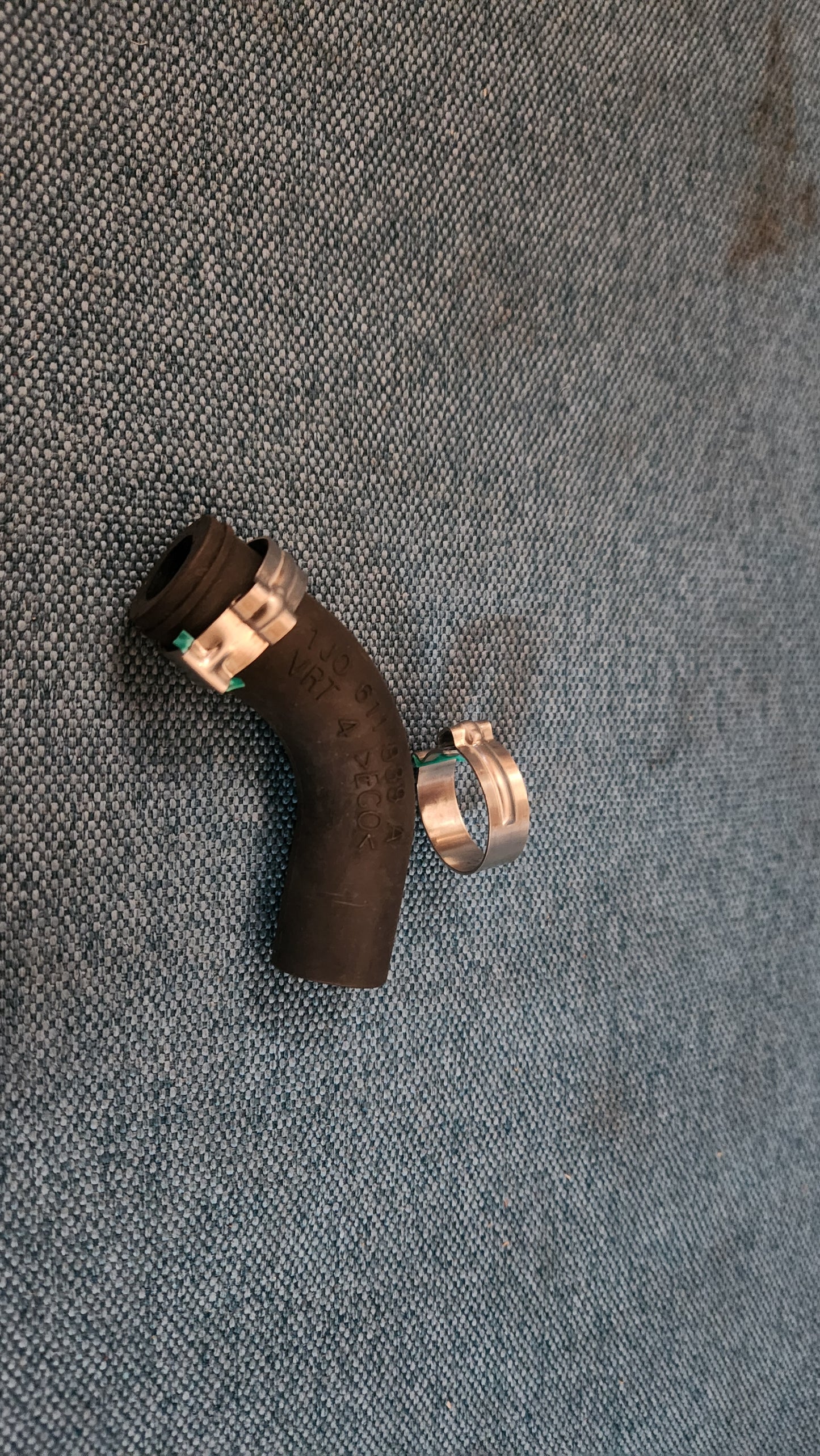 Golf 4 Passat 3B/BG Audi A3 vacuum hose brake booster 1J0611939 Nos A2