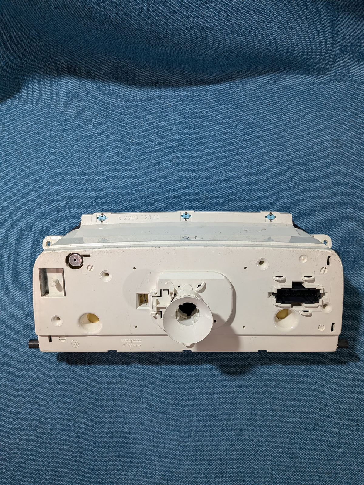 Tacho Gehäuse Passat B3/T4 Bus 357919033BN NOS C9