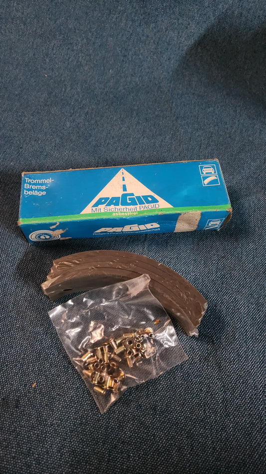 Bremsklötze Trommelbremse  Audi 80 B1/Audi 50/Polo1/Derby/Golf1/Jetta1/Passat B1/Scirocco 1 Pagio 10191 Nos