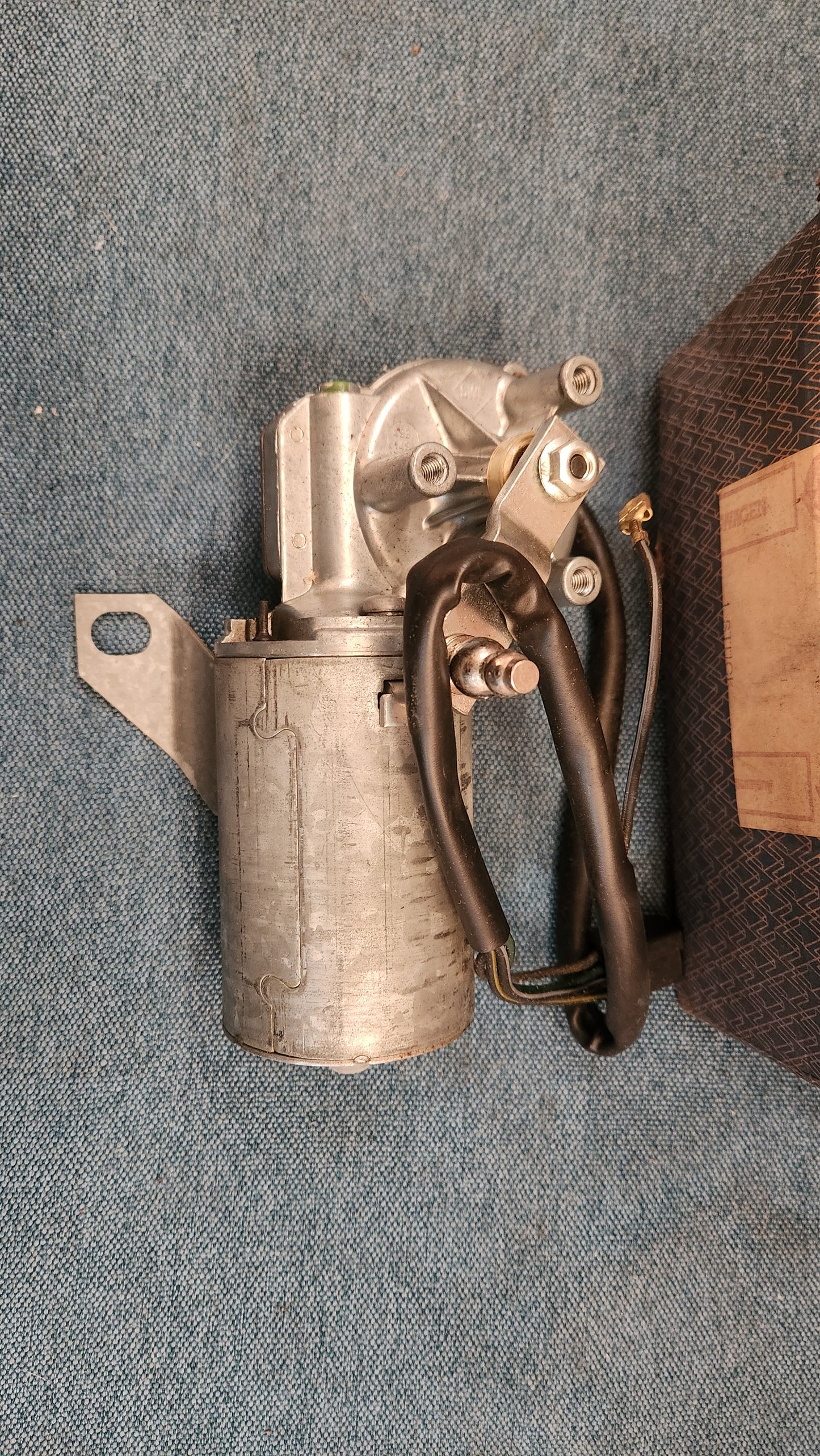 Typ 4 Wischermotor 411955113 CX Nos E3