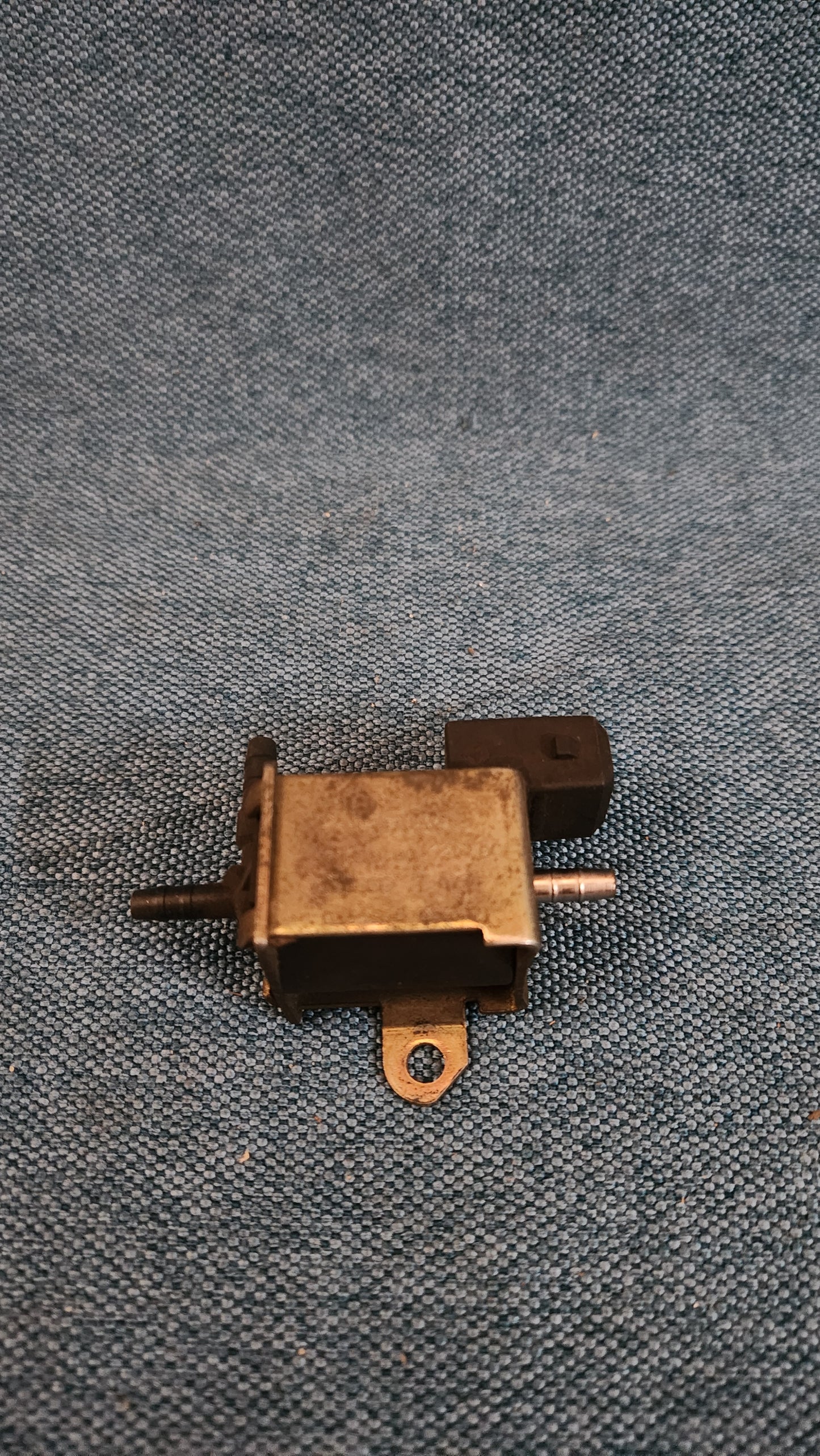Ladedruck Regelventil Golf 4/Bora/Passat/B4/3B/BG/Audi A3 8L/A4/B5/B6/B7/A6/C4/C5/TT/80 B4/100/C4 026906283H Gebraucht M6