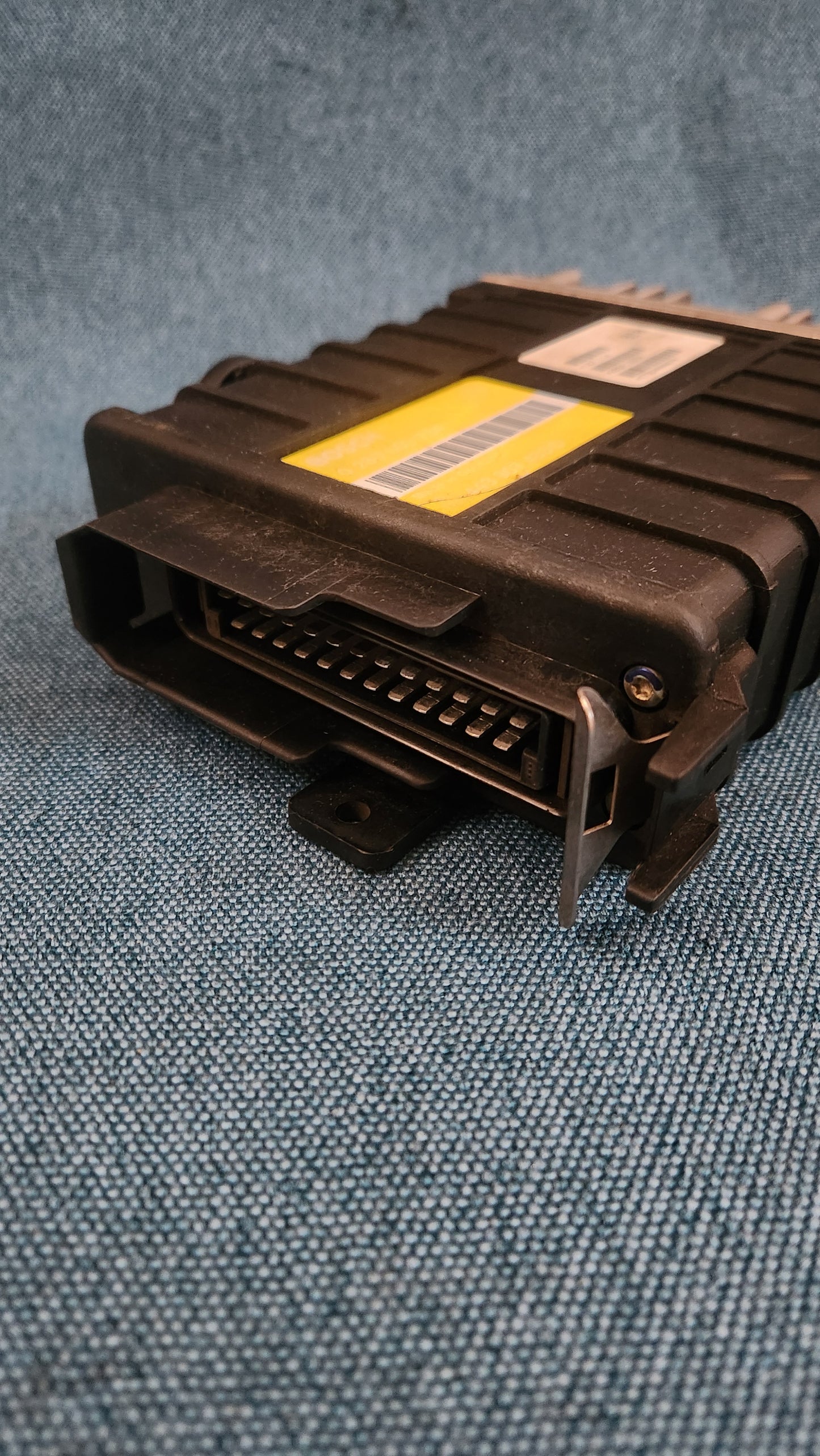Motorsteuergerät Golf/Jetta/2/Audi 80/B3/100/C3 1,8L RP/4B/PM  443907403D Nos M4
