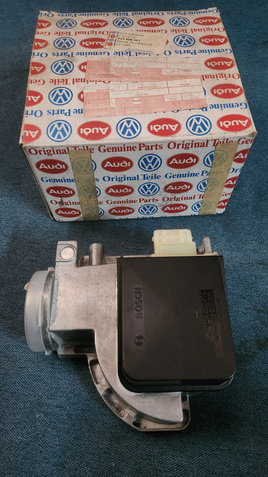 Audi 80 B4 Luftmengenmesser Luftmassenmesser  028906301 Nos F4