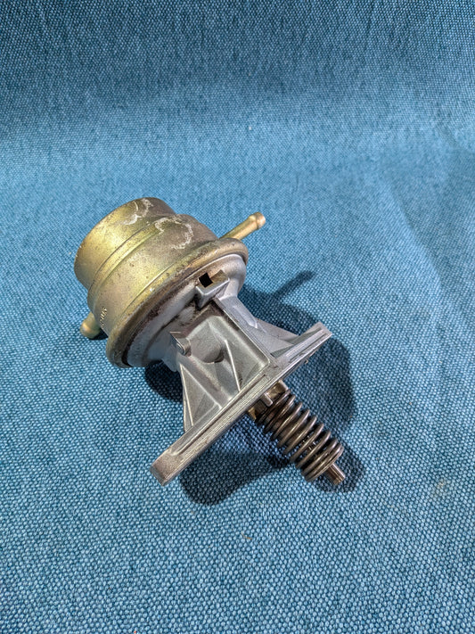 Fuel pump Pierburg 720884532043 Golf/Jetta/2/Polo 86C 030127025 Used A18