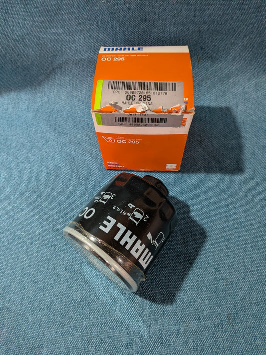 Oil filter Mahle OC 295 Golf/3/4/5/Vento/Bora/Caddy/2 9KV/3/Fox/Lupo/New Beetle/Polo/6N/9N/Audi A2 030115561E NOS/New A26