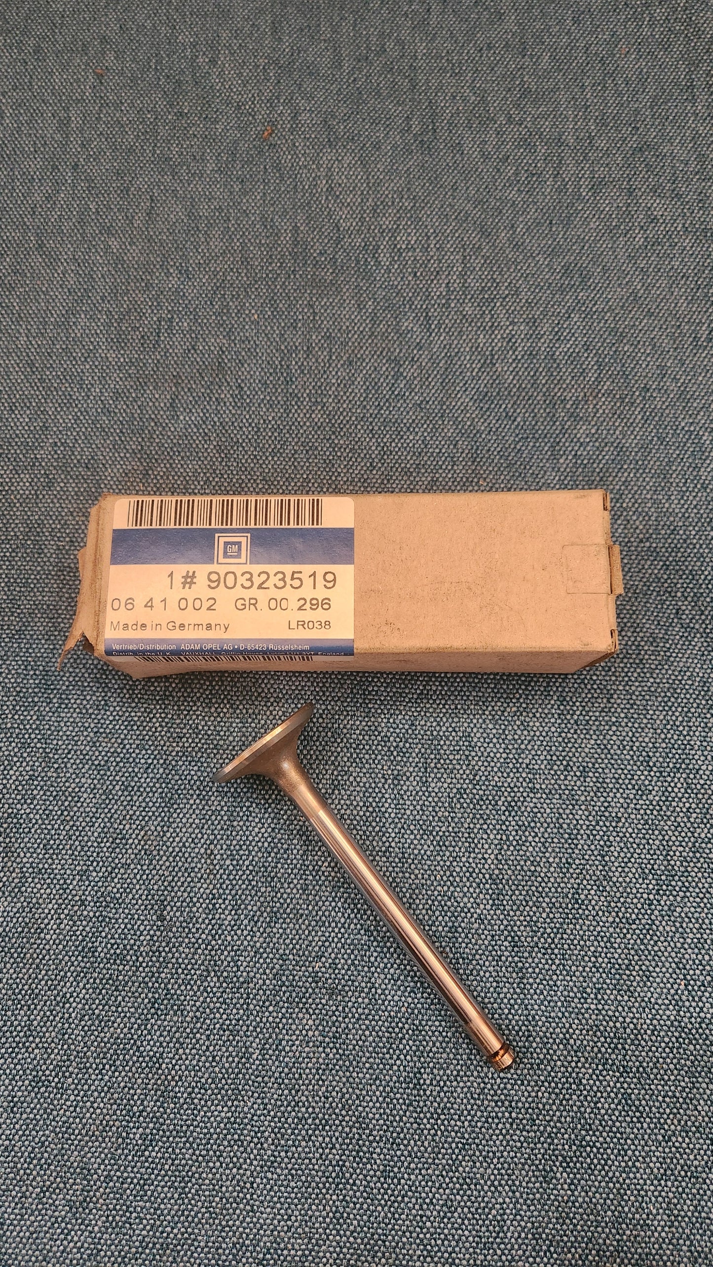 Inlet Valve Opel Astra F/Corsa A/B/Kadett E/Tigra A/Vectra A 90323519 NOS N2