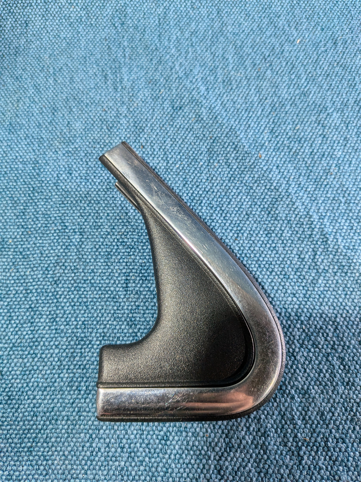 Decorative trim strip, front right door, chrome bead, Golf/Jetta/2 191853230A Used K2