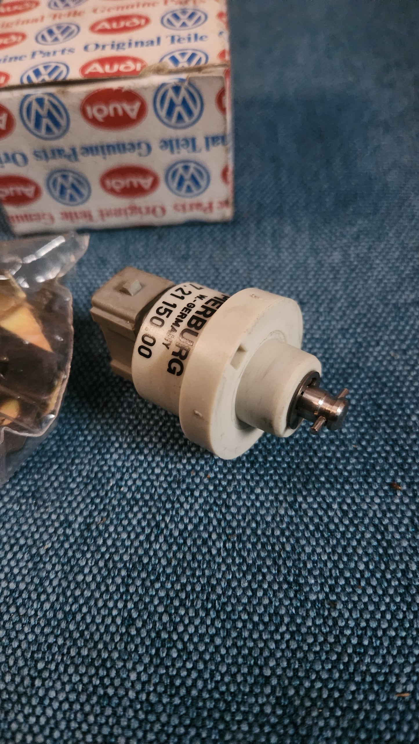 Drosselklappenpotentiometer Pierburg Golf/Jetta2/PassatB2/Santana 1,6L 2EE 050129088B Nos M3