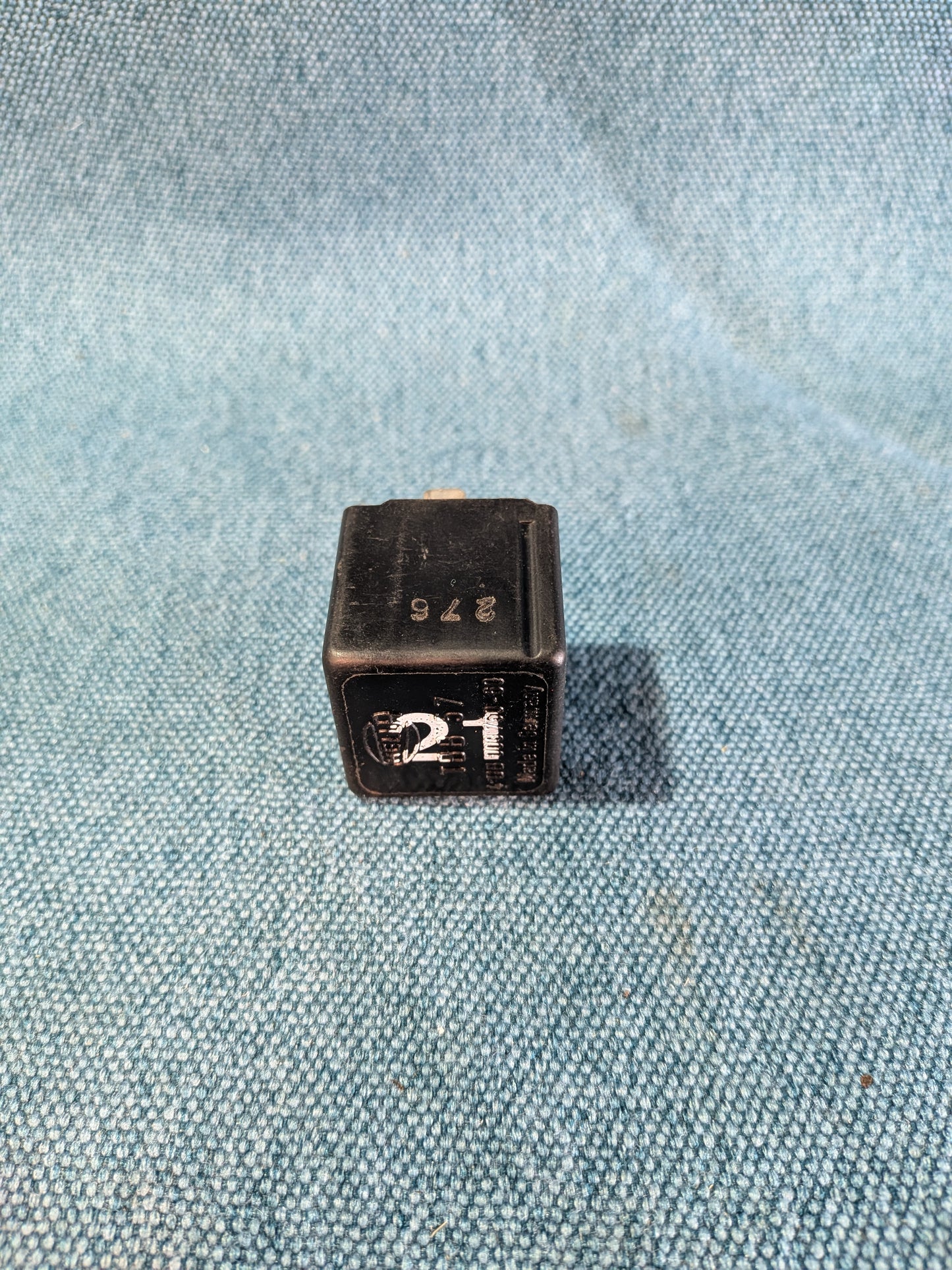 Flasher Relay Beetle/Thing/T2/T3 Bus/Type 3/4/Golf/Jetta/1/Caddy14D/Polo 1/86C/Porsche 911/914/924/944 111953227D Used B5