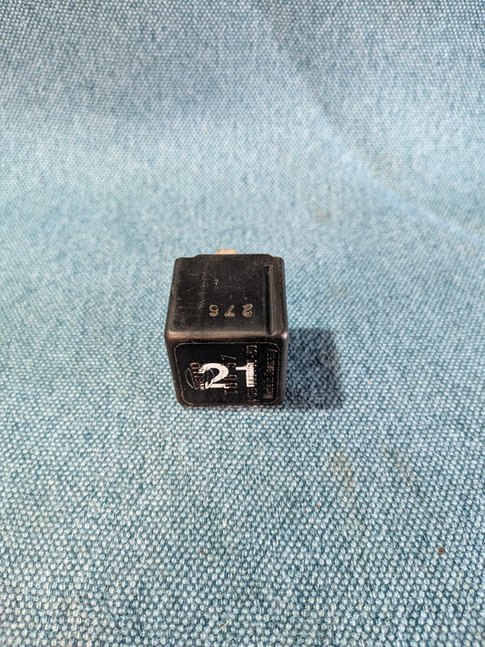 Flasher Relay Beetle/Thing/T2/T3 Bus/Type 3/4/Golf/Jetta/1/Caddy14D/Polo 1/86C/Porsche 911/914/924/944 111953227D Used B5