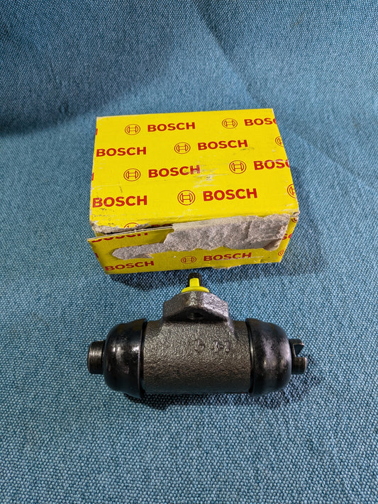 Wheel brake cylinder Bosch 0986475476 LT1 291611047 NOS/New G1