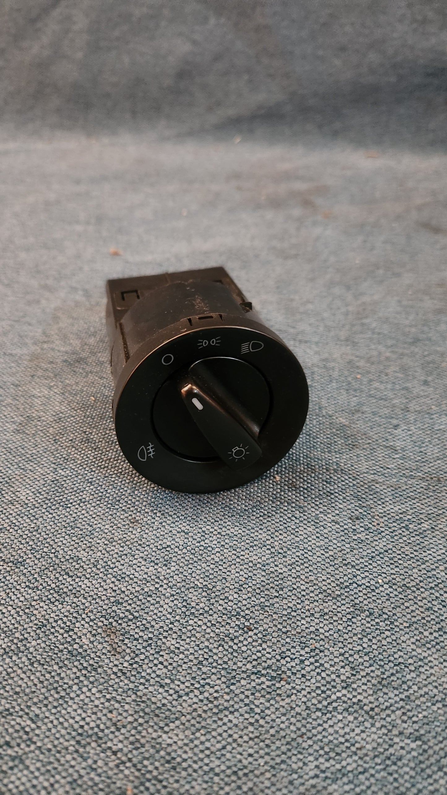 Passat 3B/BG Golf 4 Lichtschalter 3B0941531B Gebraucht D8