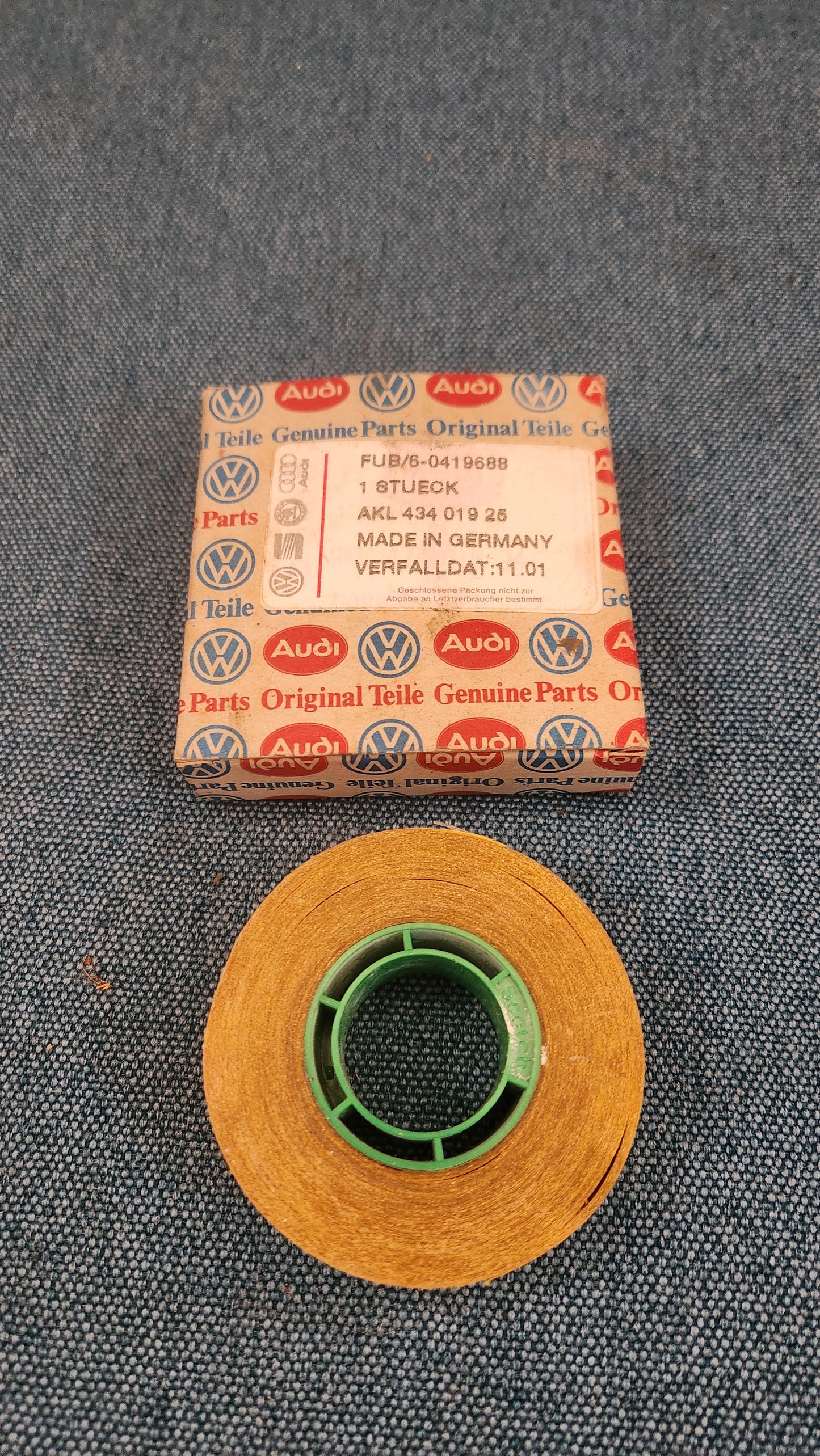 Doppelseitiges Klebeband für Türverkleidungsfolie T1/T2/T3/T4/Golf 1/2/3/4/Scirocco1/2/Jetta1/2/Polo86c/Audi80/90B1/B2/B3/B4/Audi100/200/C1/C2/C3/C4 43401925 Nos/Teils benutzt G3