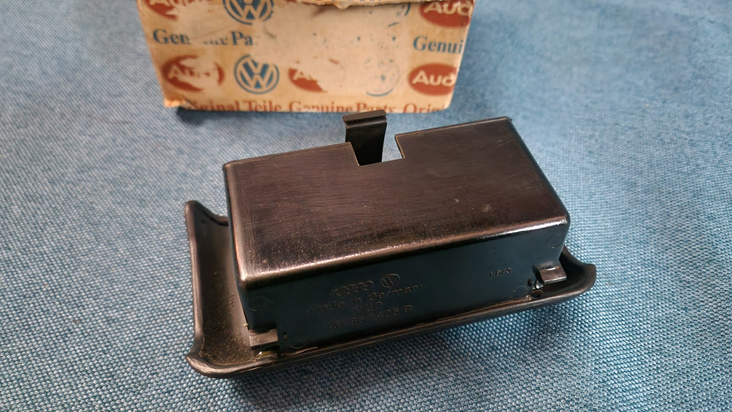 Audi 100 200 C3 Typ 44 Aschenbecher Nos