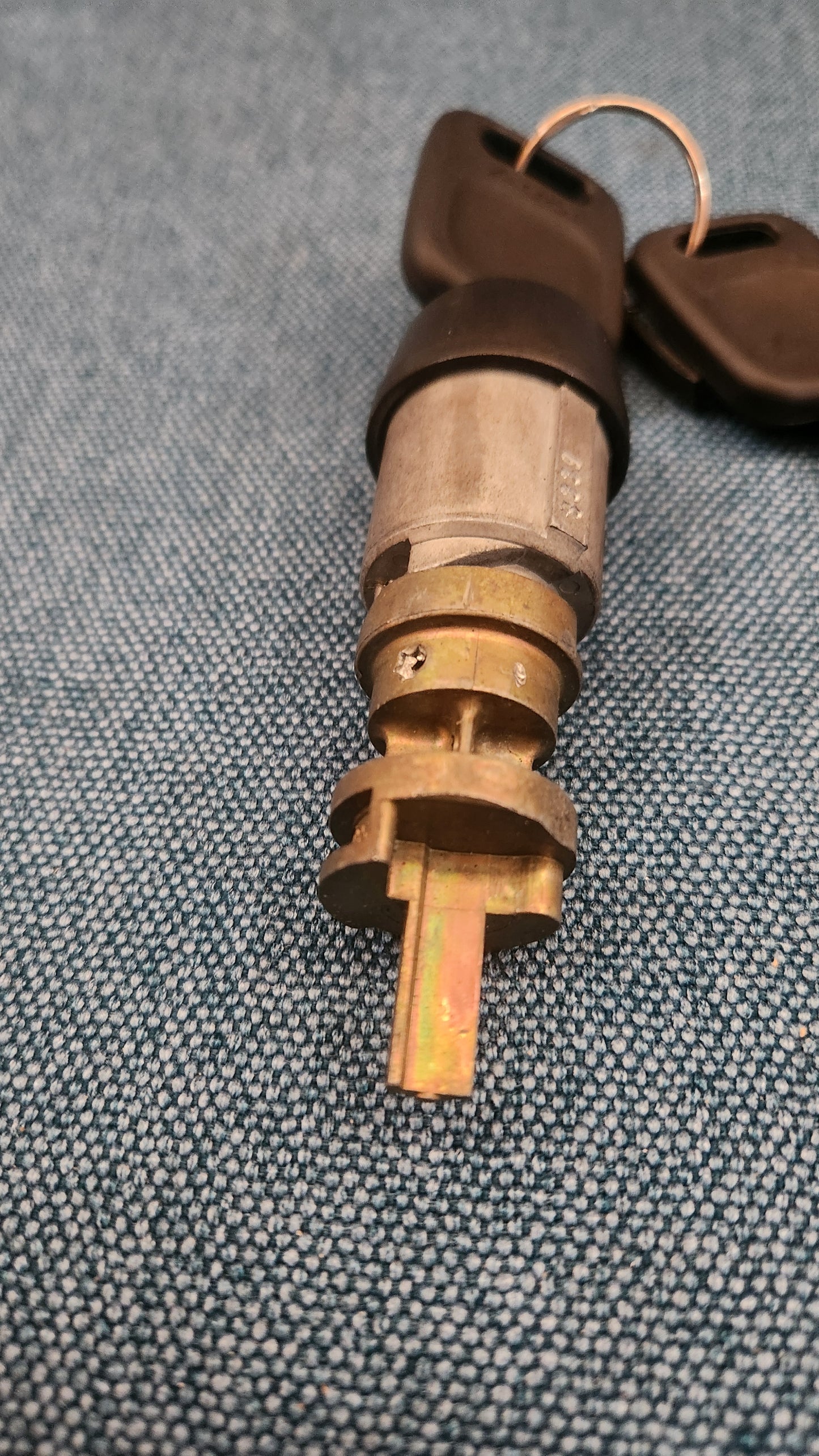 Schließzylinder Zündschloss Audi 100/A6/C4 4A0905855 Nos M9