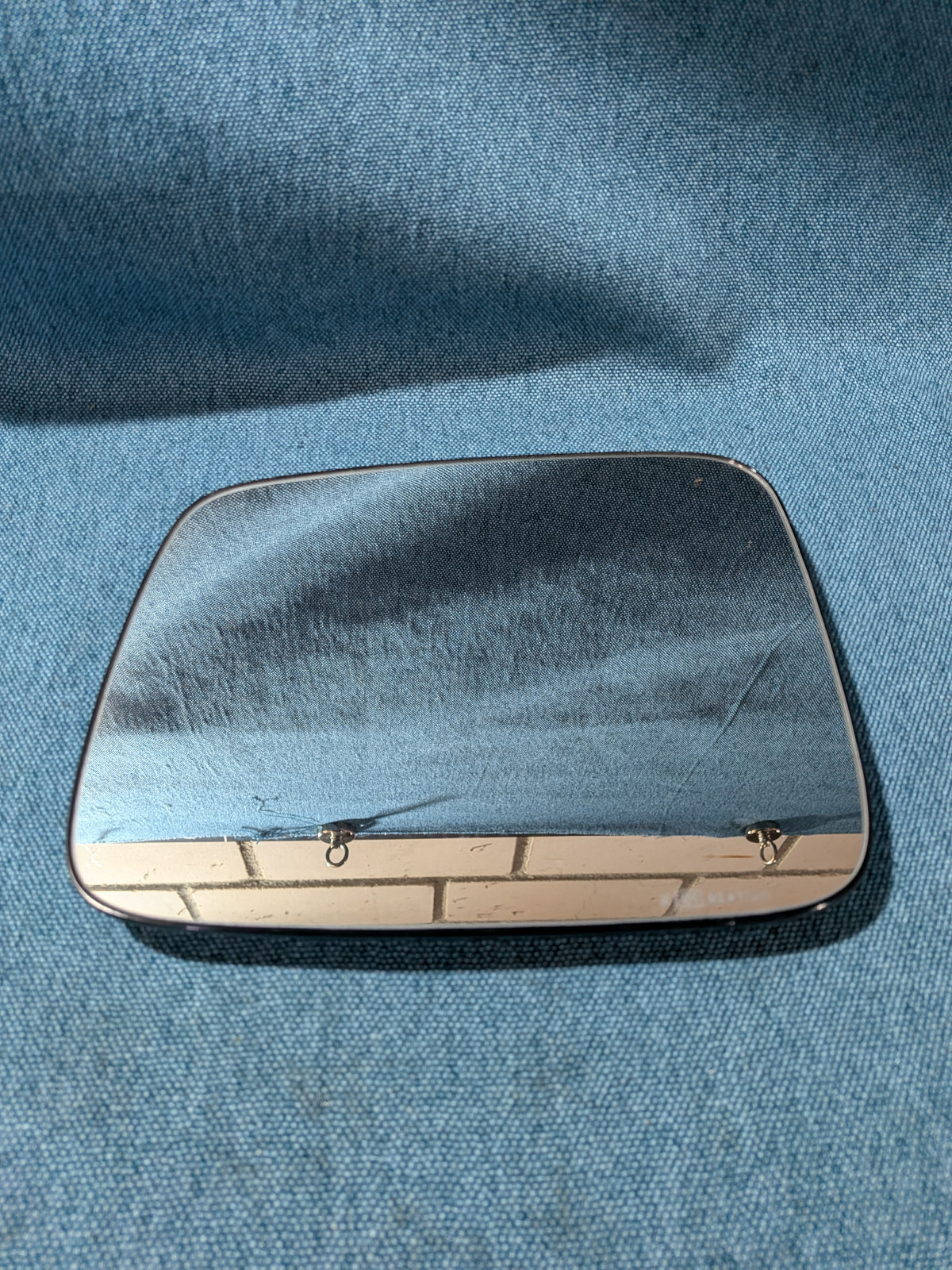 Peilin lasi vasen T4-bussi 701857521J NOS D10