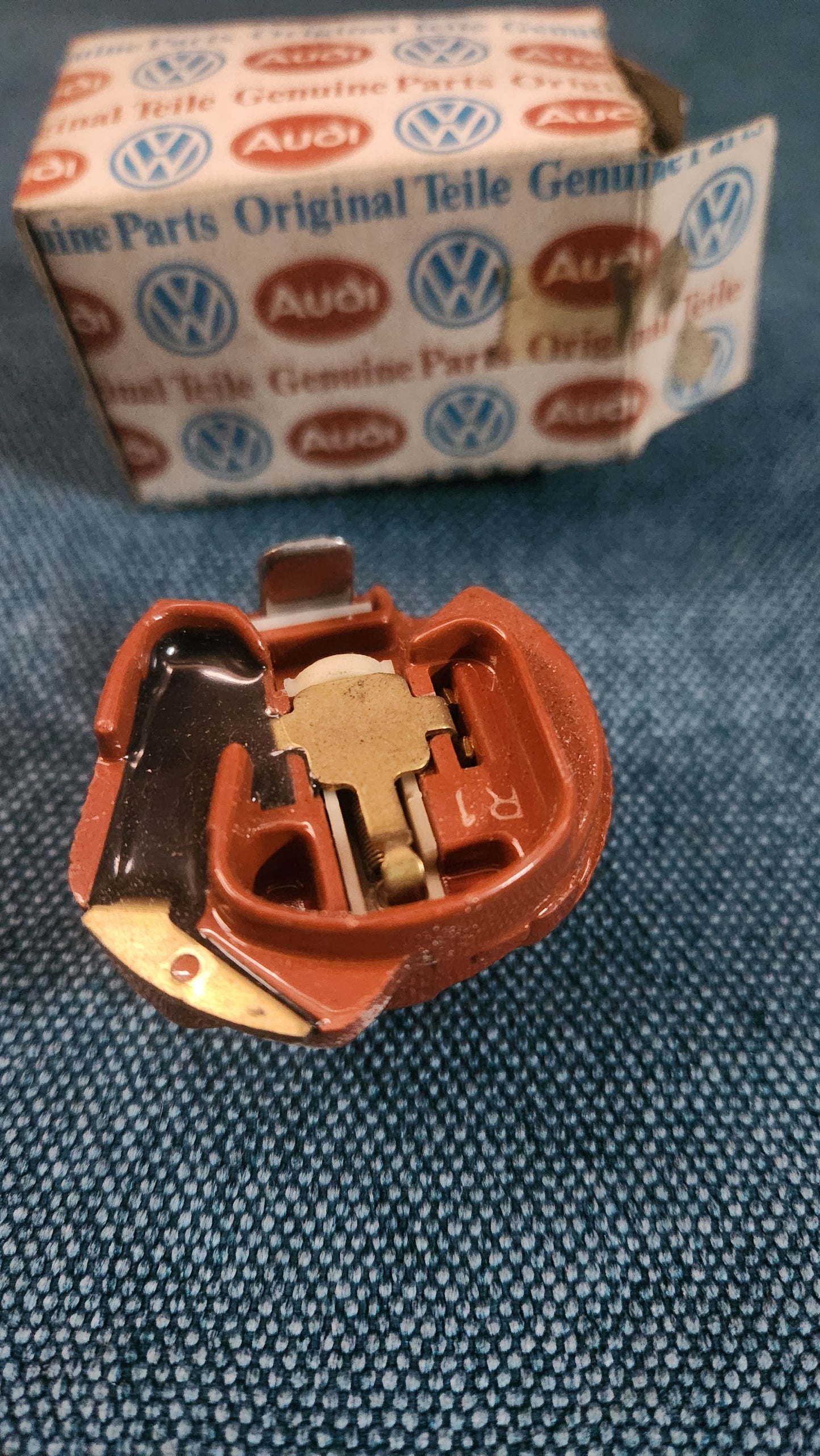 Verteilerfinger Zündverteiler Golf 1 GTI Jetta GLI Audi 80 B2 GTE Typ 85 030905225B Nos G5