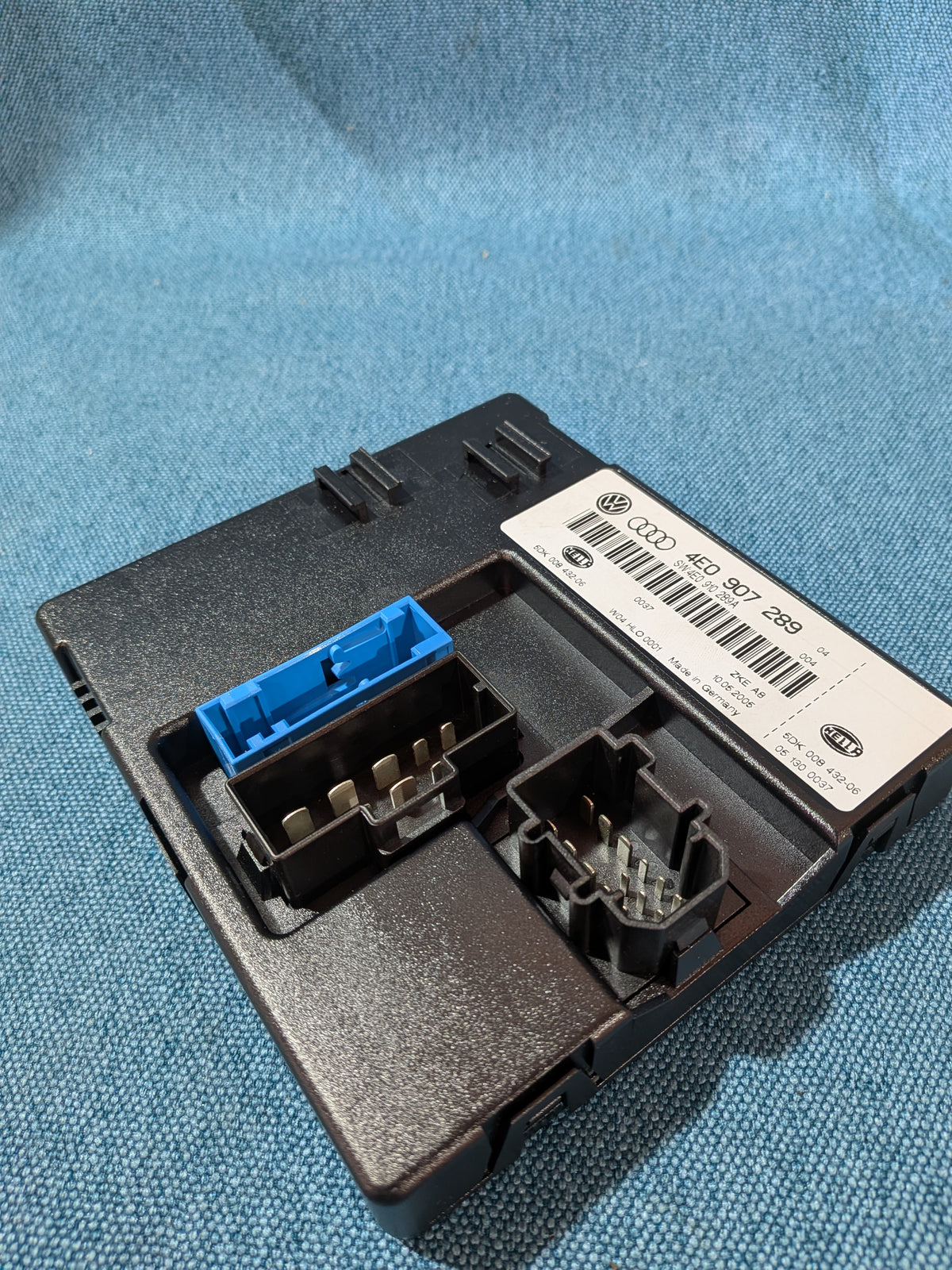 Komfortsteuergerät Audi/A8/D3 4E0910289A NOS F5