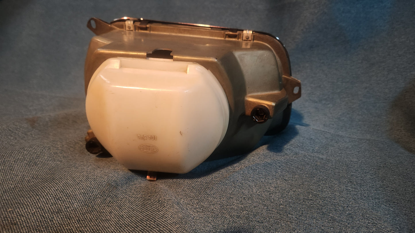 Audi 100 C1 headlight Hella 104155 Nos A2