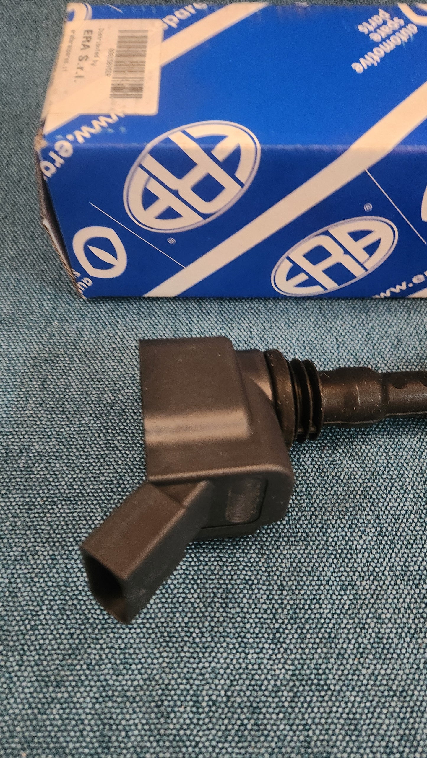 Ignition Coil ERA Golf 5/Caddy 3/Passat B8/T7 Bus/Tiguan/Touran/Polo 6/Audi A1/A3/8V/A4 B9/A5 880339 NOS/New M7